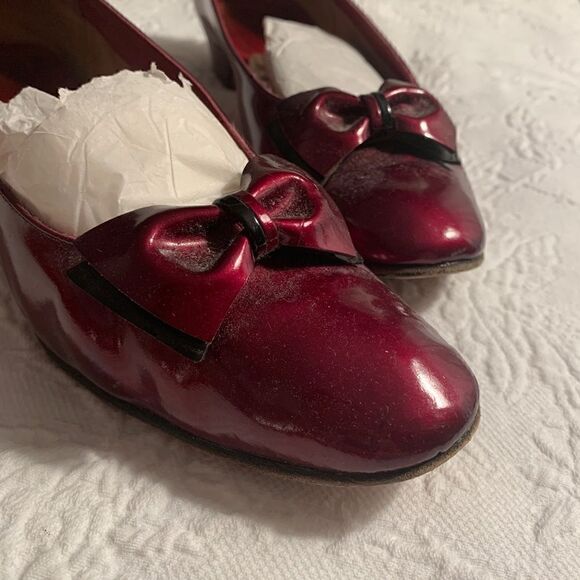 Women's Vintage Red Salvatore Ferragamo Shoes - Picture 6 of 11